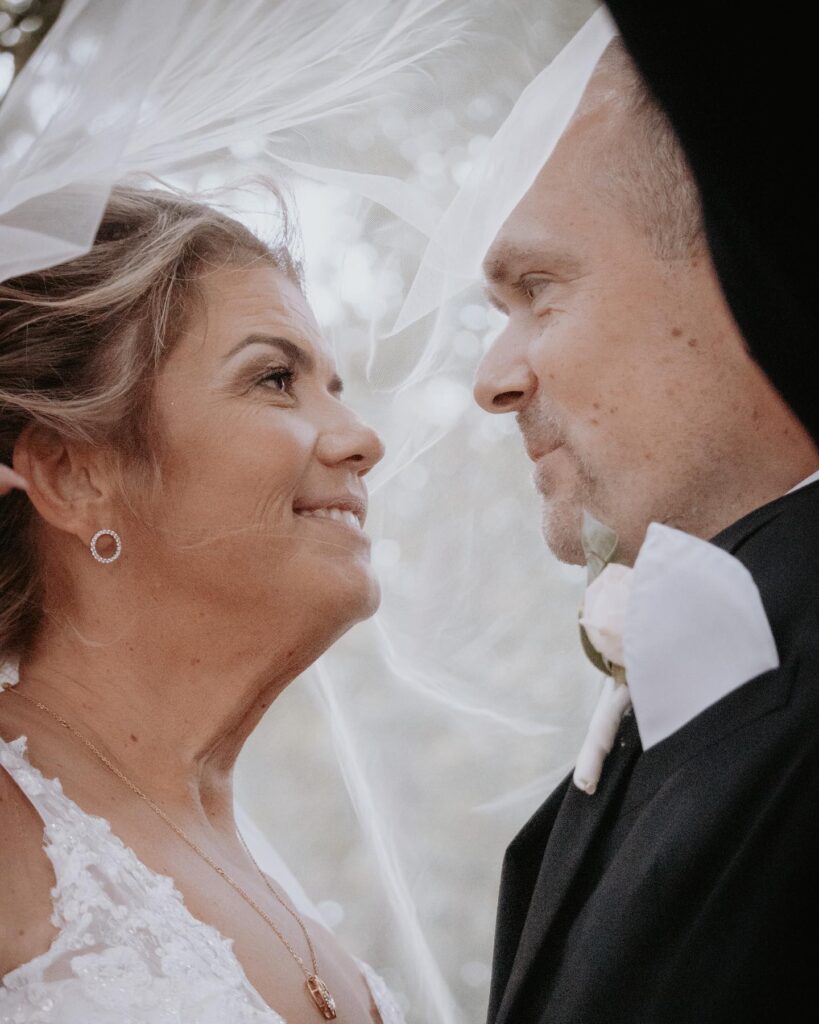 Fotograf Sarah-Simone tilbyder bryllupsfotografering i Slagelse, Korsør og resten af Vestsjælland